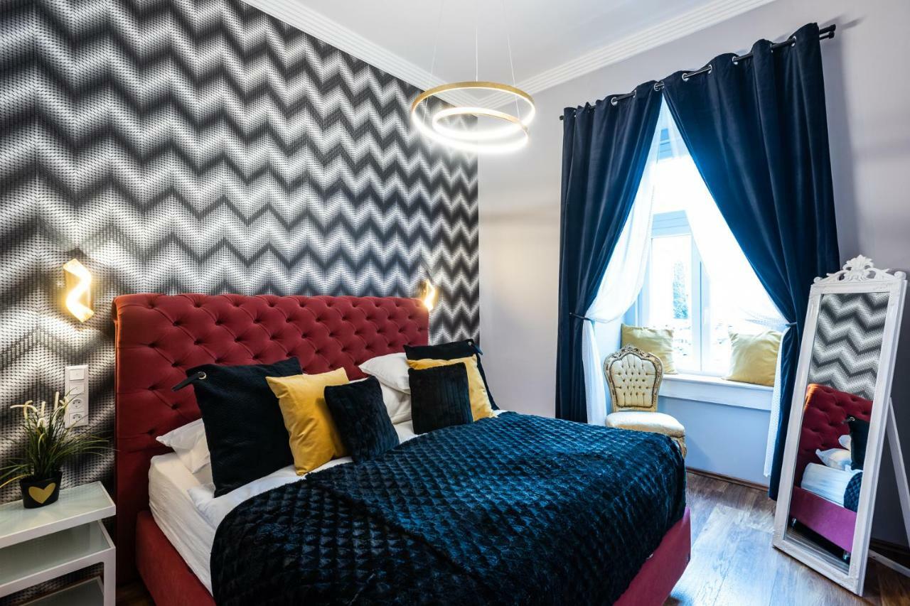 Center Of The Center, The Grand Deluxe Apartment Будапеща Екстериор снимка