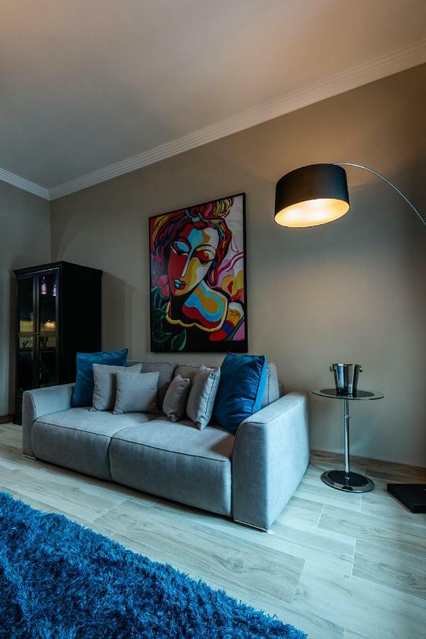 Center Of The Center, The Grand Deluxe Apartment Будапеща Екстериор снимка